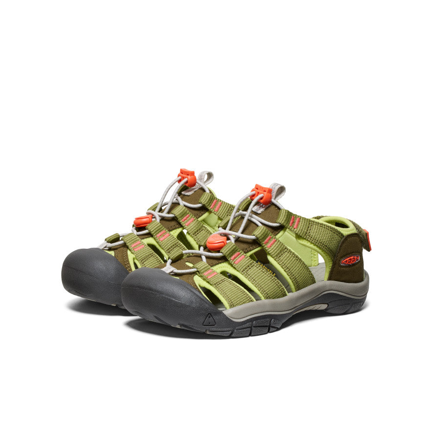 Kids' Newport Boundless Sandal Dark Olive/Scarlet Ibis - Image alt 2